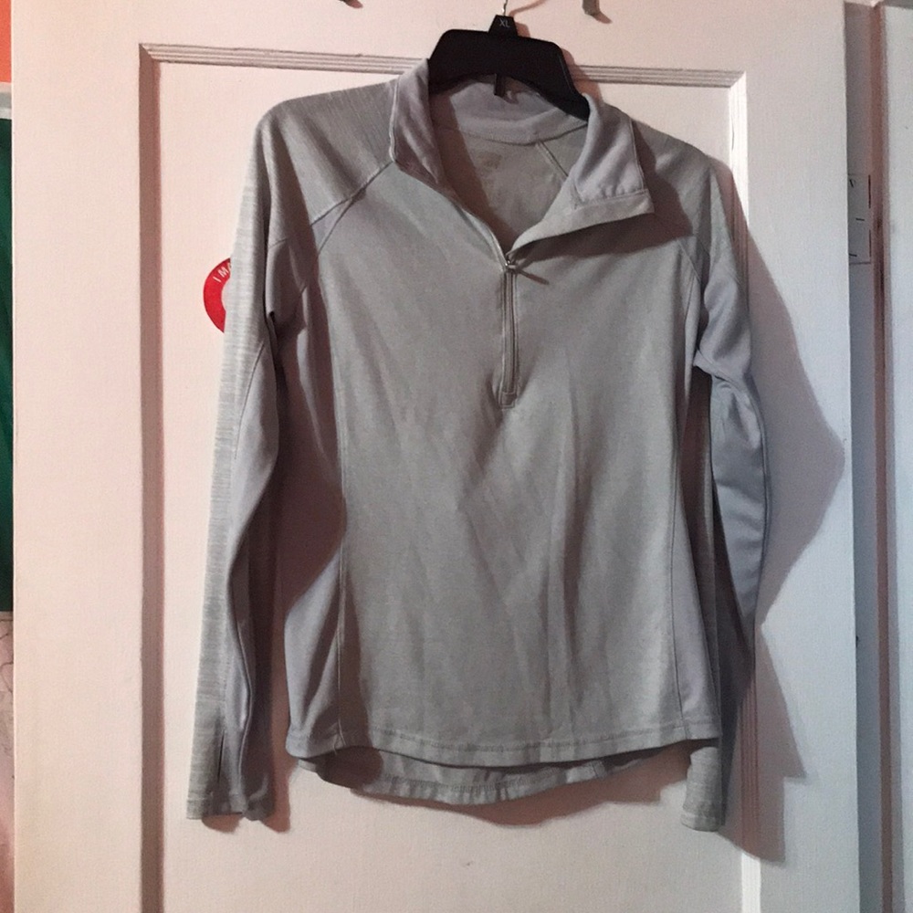 Long sleeve workout shirt